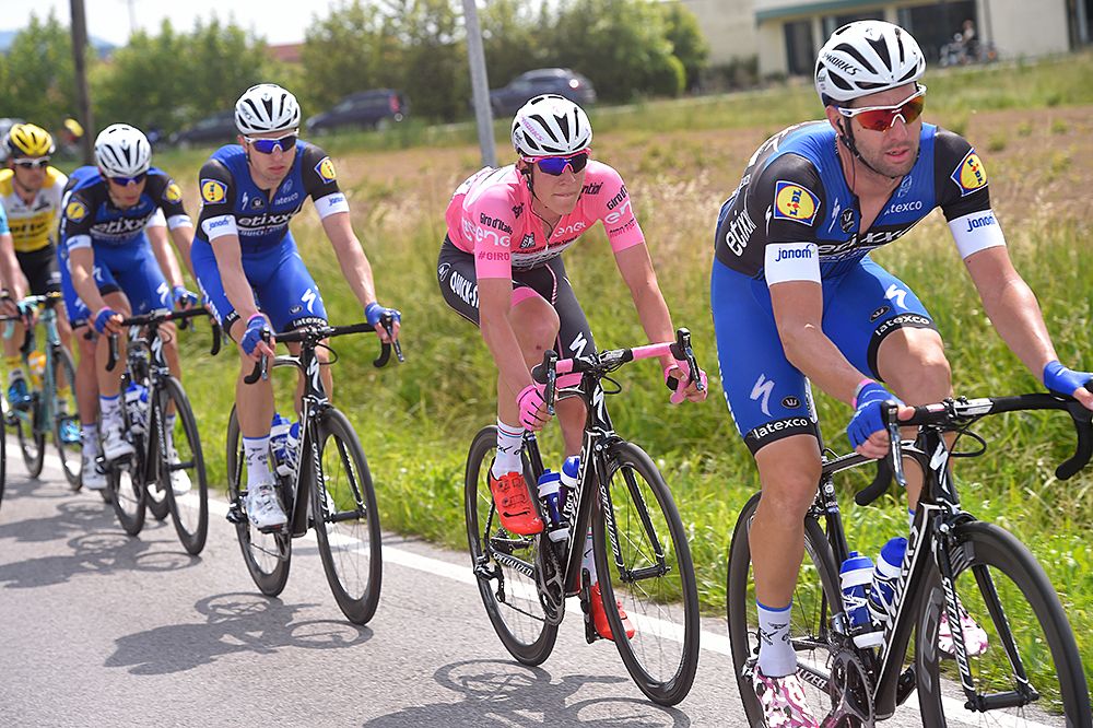 Etixx-QuickStep protect overall leader Bob Jungels