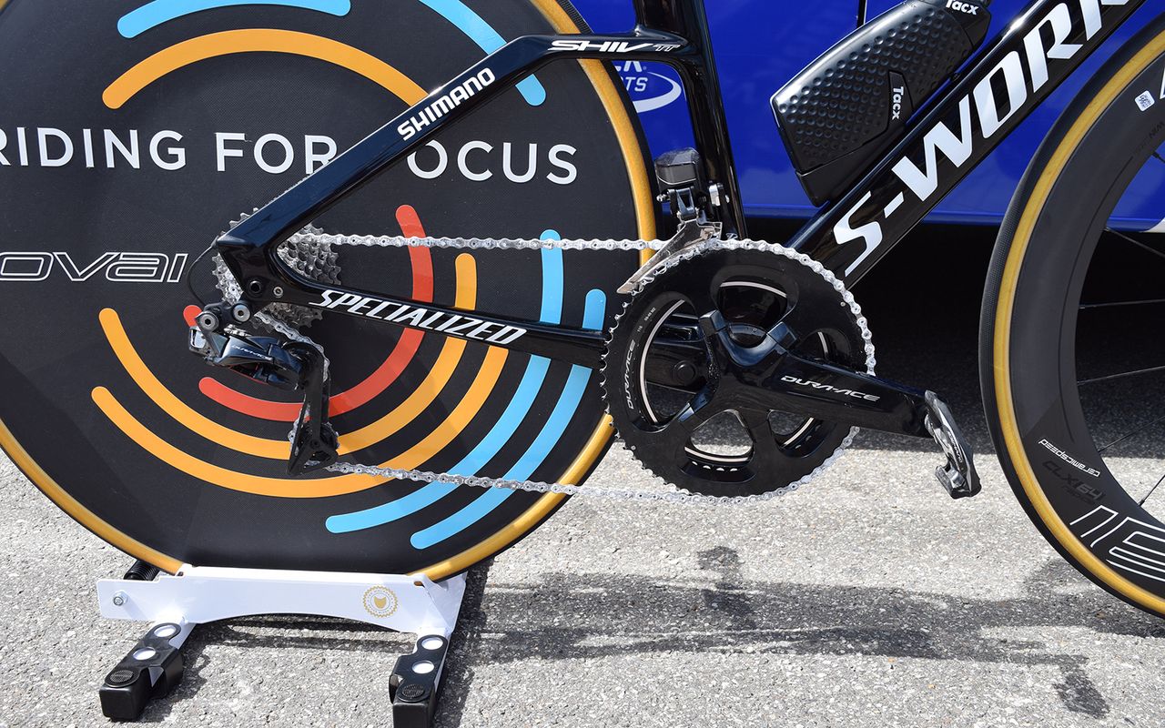 The Shiv is paired with a Shimano Dura-Ace R9150-P drivetrain