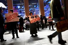 Anti-Trump demonstrators.