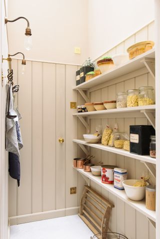 A walk in pantry