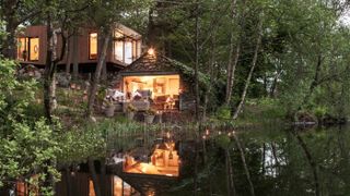 The Lake House spa and boat house