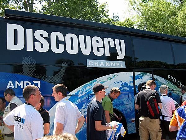 Discovery Channel receives the attention with its race leader Contador.