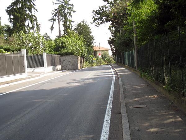 The long left bend down Campigli.