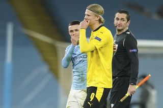 Foden, left, was seen chatting to Haaland at the end of the game at the Etihad Stadium
