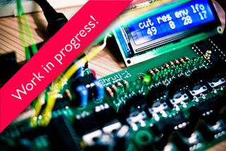 Shruti-1, MIDI Synthesizer