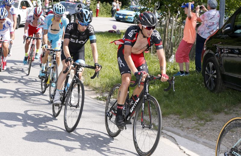 Damiano Caruso (BMC) tries to limit the gap to Contador
