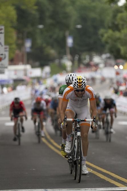 The men's race starts off with plenty of attacks