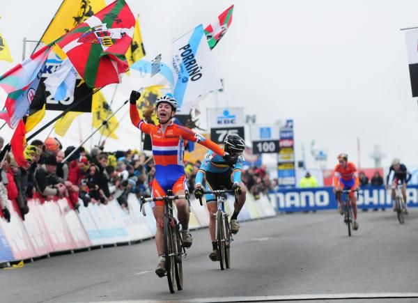 Lars Van Der Haar (NED) celebrates his U-23 World Championship as Wietse Bosmans (Belgium) takes silver
