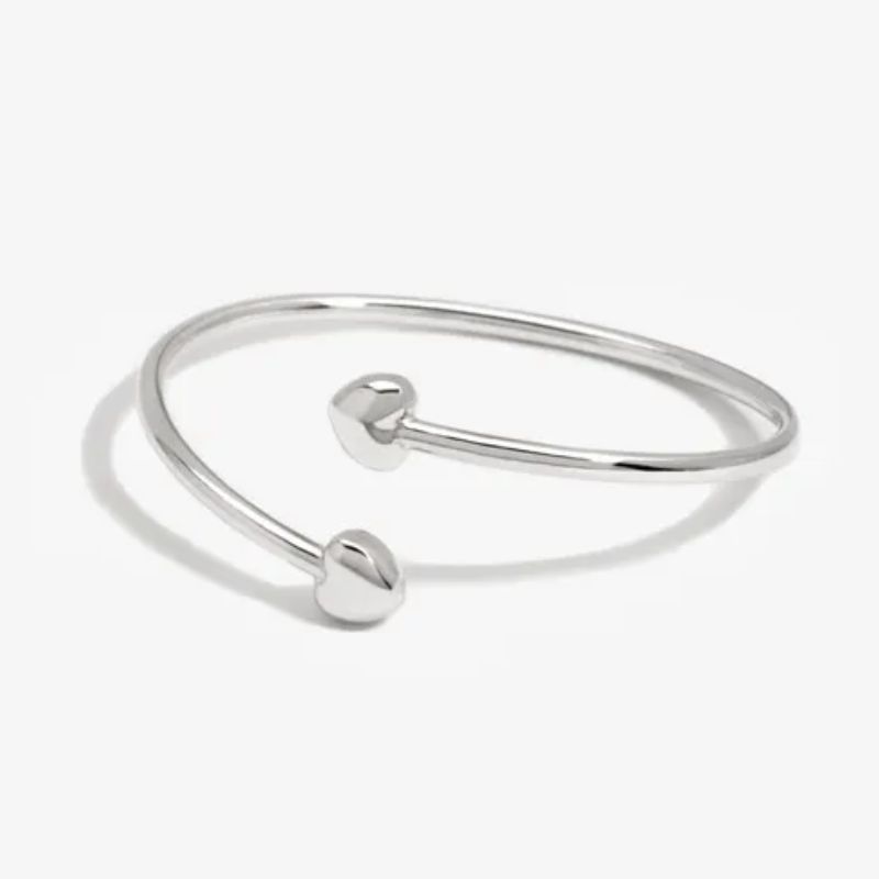 heart detail cuff bracelet