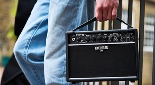 Boss Katana Mini-X: the new take-anywhere practice amp from Boss. Suitable for guitar or bass, it comes equipped with amp models and effects.