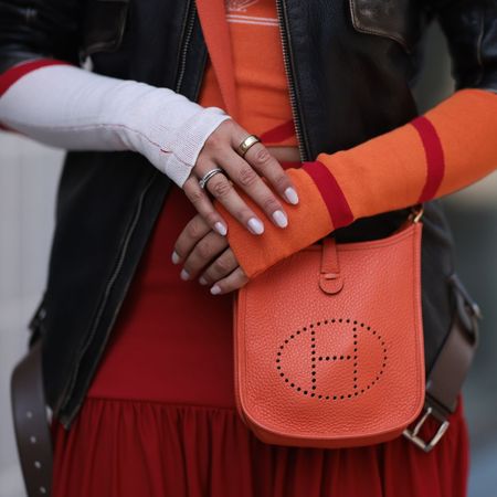 Pink manicure street style