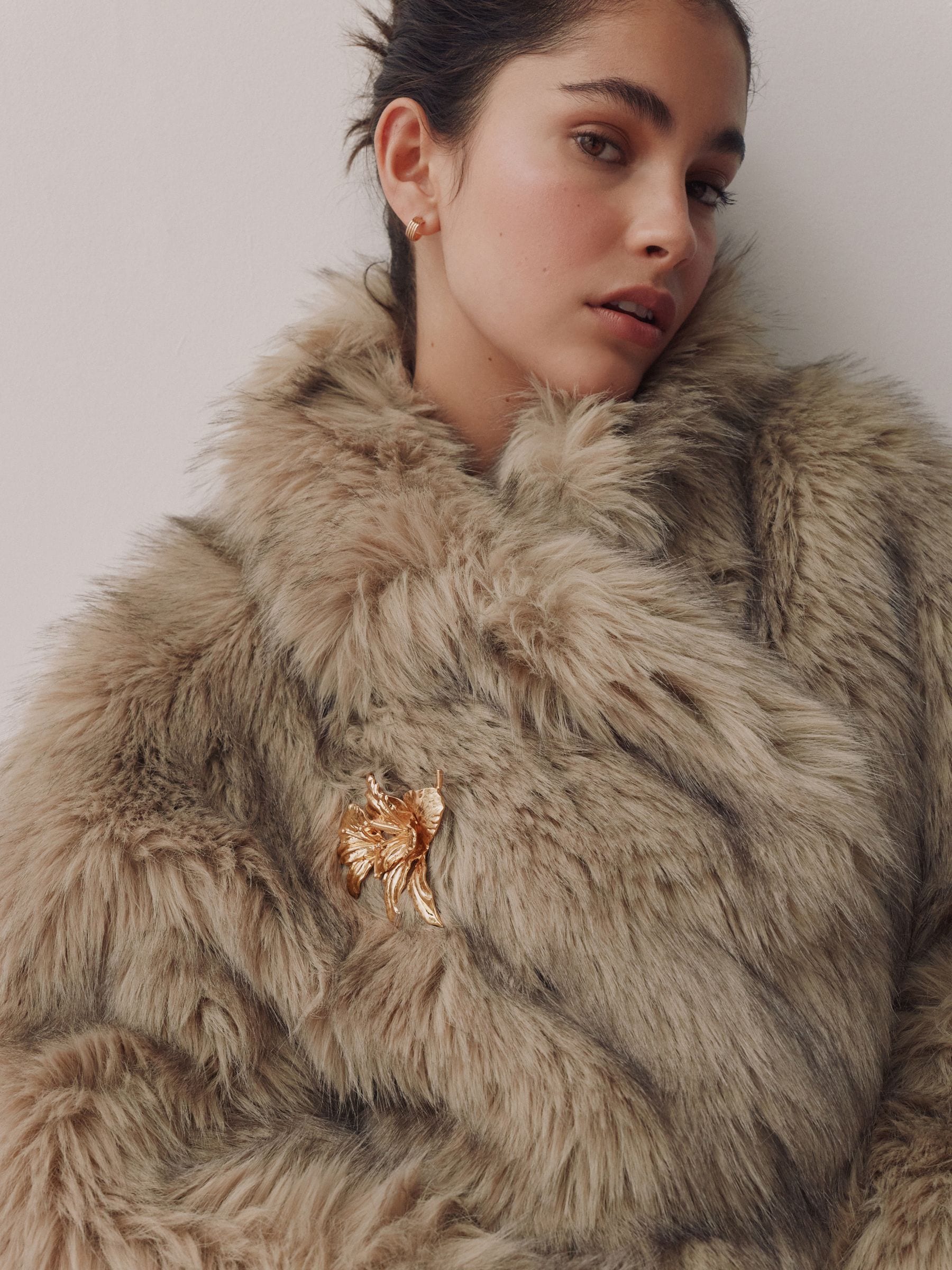 Gold Tone Flower Brooch