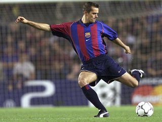 BARCELONA, SPAIN - OCTOBER 17: CHAMPIONS LEAGUE 01/02, Barcelona; FC BARCELONA - BAYER 04 LEVERKUSEN 2:1; Phillip COCU/BARCELONA (Photo by Martin Rose/Bongarts/Getty Images) Arsenal