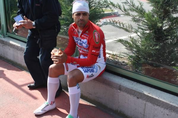 Danilo Napolitano (Acqua &amp; Sapone) had time for a quick espresso before the start.