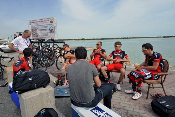 BMC riders prepare for stage 4 in Qatar.