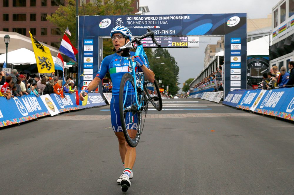 Giorgia Bronzini (Italy) had a mechanical in the closing stages