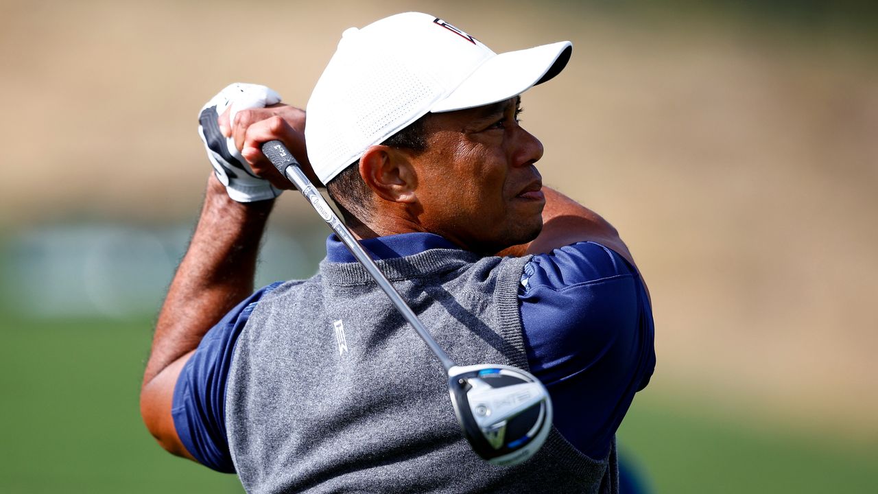 Tiger Woods at the range before the 2023 Genesis Invitational