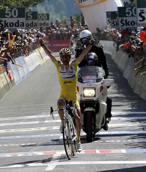 An exuberant Piepoli wins stage 10
