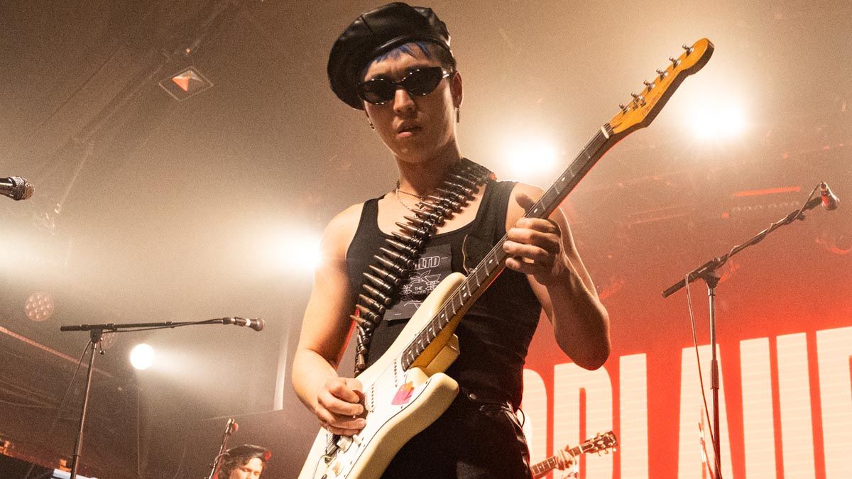 Meet HMLTD's Duc Peterson, the jazz-schooled guitarist who rejects the "macho side of guitar playing" and wants his tones to sound like a giant parasitic worm - Vimarsana News
