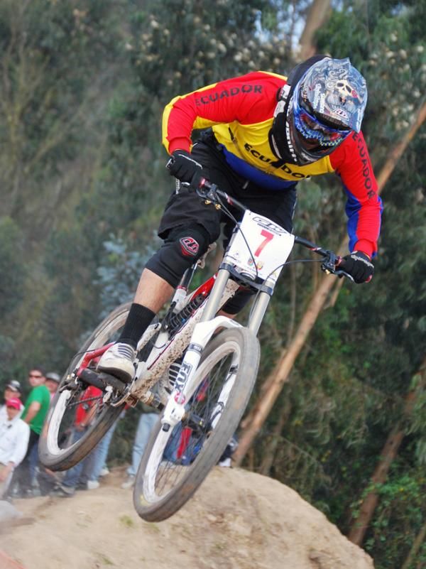 Ecuador rider Mario Jarrin flew down the downhill finishing on the podium in 3rd.