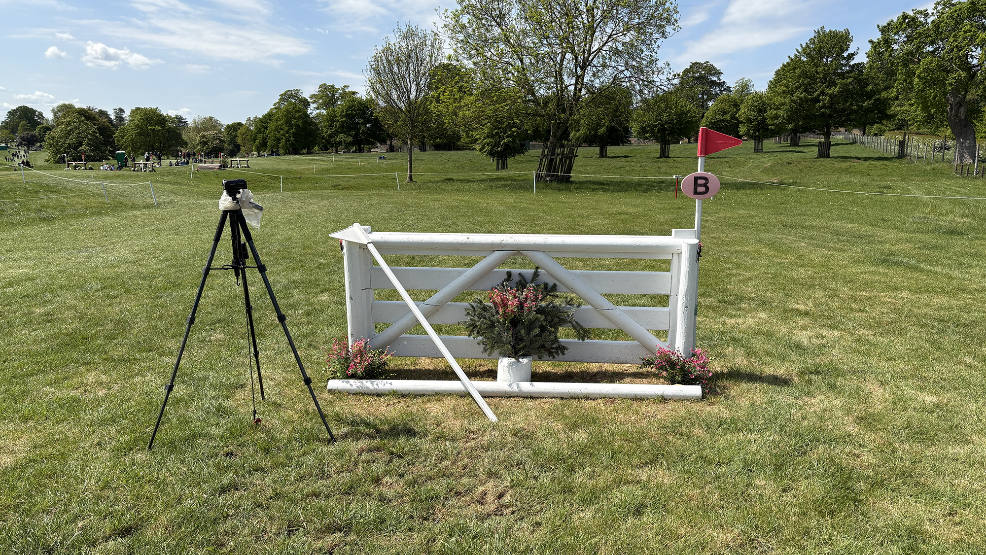 BE100 Badminton grassroots course 2026 fence 16b