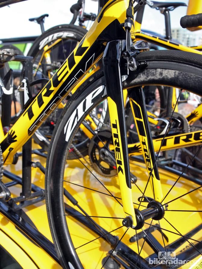 MTN-Qhubeka riders paired Trek Madone frames with Trek Domane forks at Scheldeprijs