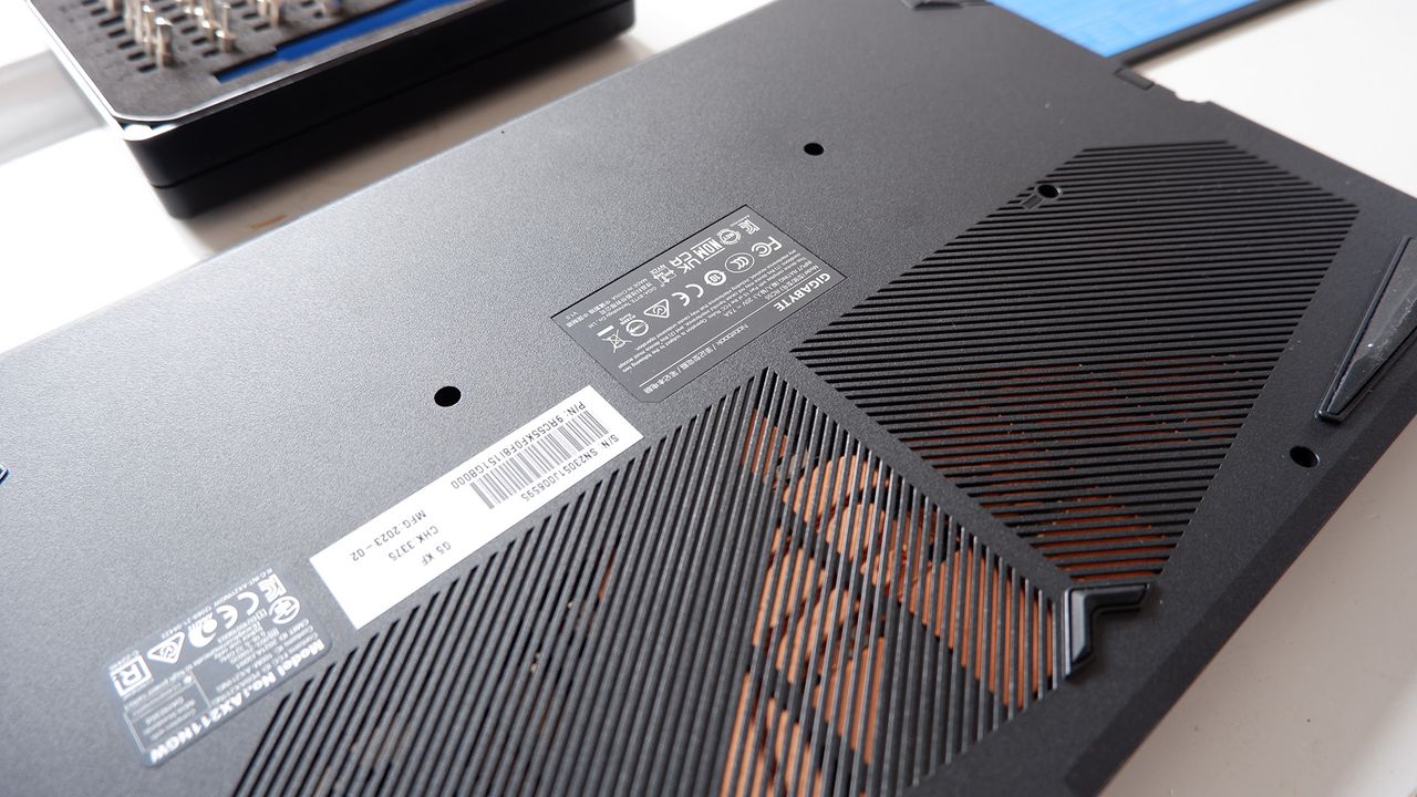 Gigabyte G5 (2023) gaming laptop on a white desk