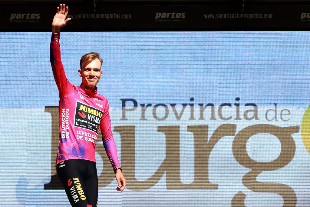POZA DE LA SAL SPAIN AUGUST 16 Attila Valter of Hungary and Team JumboVisma celebrates at podium as Purple Leader Jersey winner during the 45th Vuelta a Burgos 2023 Stage 2 a 131km team time trial from Oa to Poza de la Sal on August 16 2023 in Poza de la Sal Spain Photo by Gonzalo Arroyo MorenoGetty Images