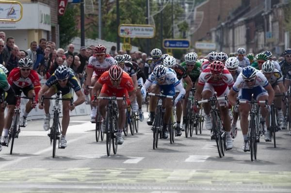Casper wins the sprint