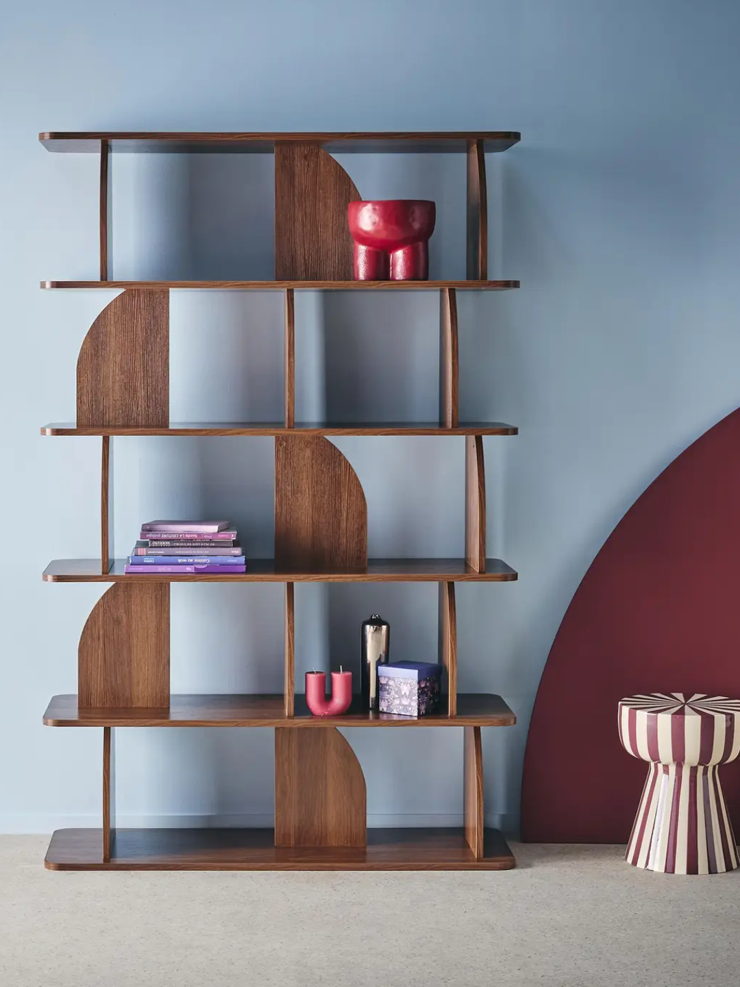sweeek, 5-Tier Bookshelf, Curved Style Dividers, Exotic Decor Mango Wood Effect 120x40x185 Cm - Alva