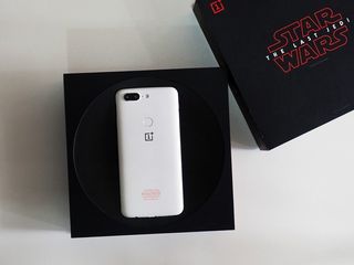 OnePlus 5T Star Wars