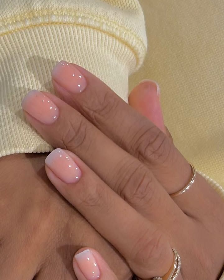Pink organza nails.