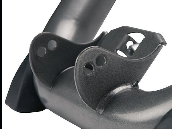 Two mounting holes for the resistance unit makes for easy changes to accommodate 650c road and 29" MTB wheels.