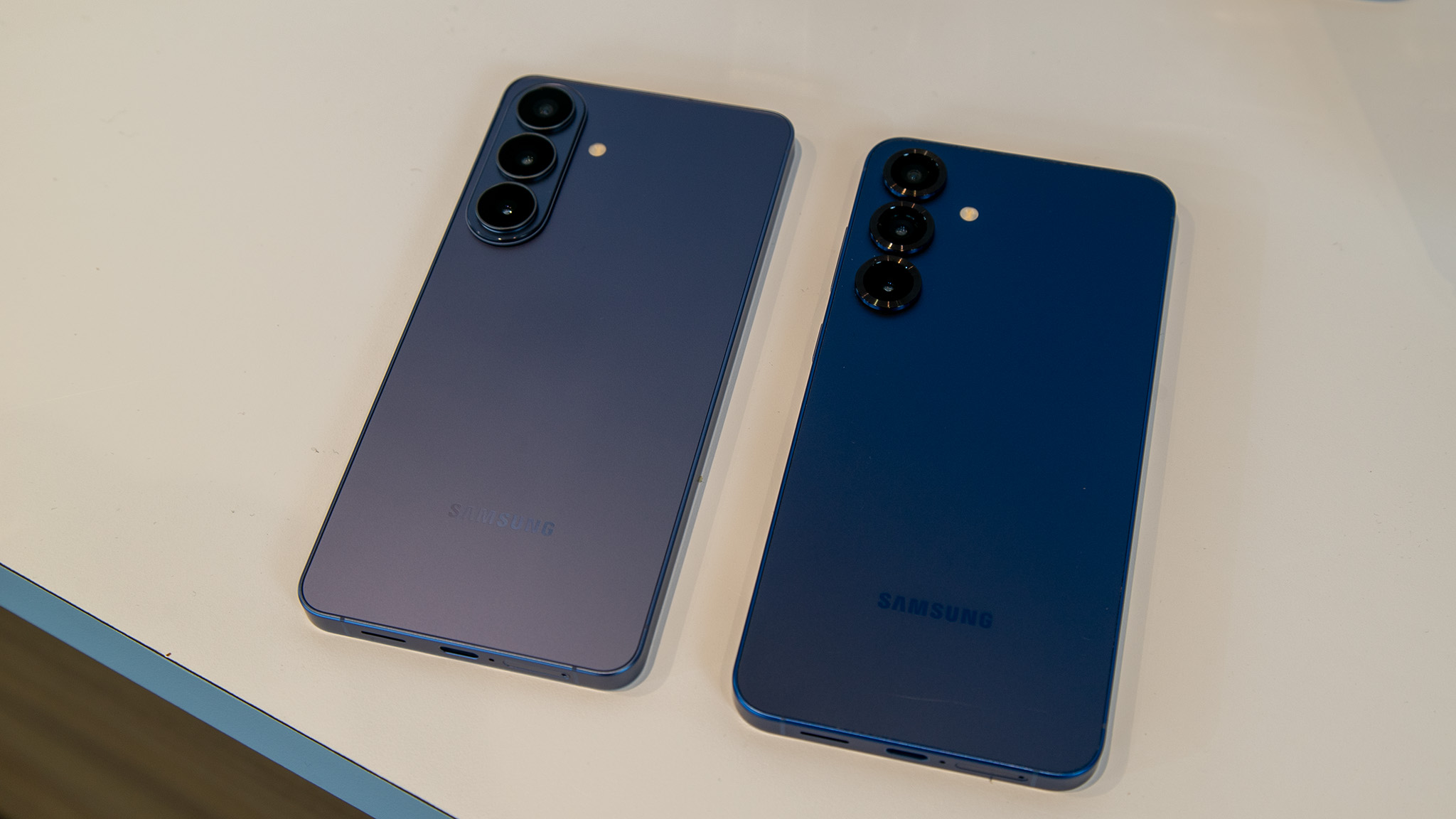 Comparing the Samsung Galaxy S26 Plus side-by-side with the Galaxy S25 Plus