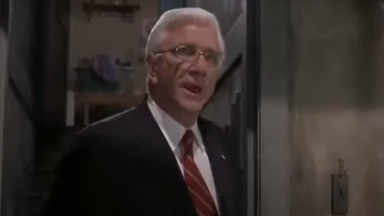 32 Hilarious Lines By Leslie Nielsen In His Funniest Movies