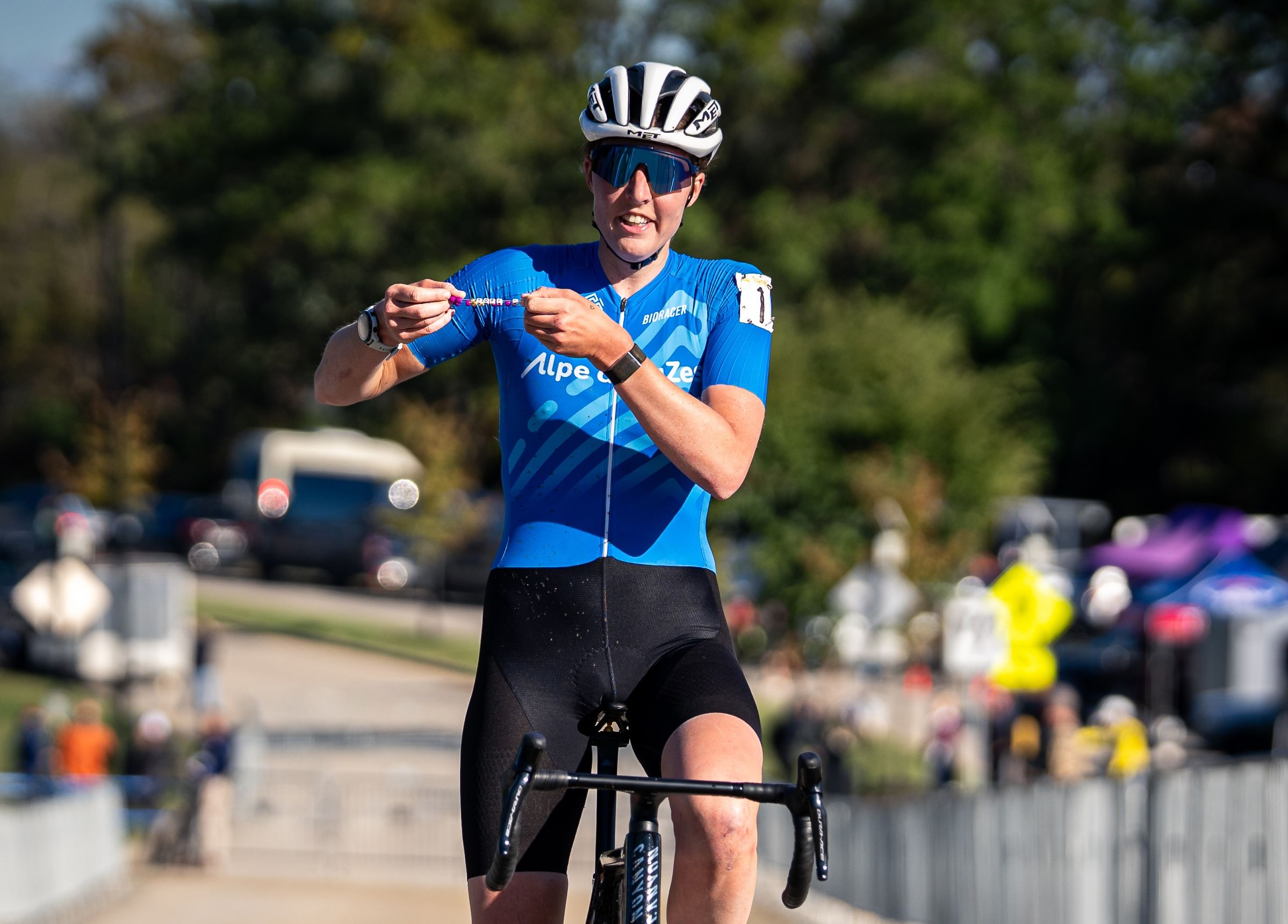 Kings CX: Manon Bakker wins fourth C1 race in US and pays tribute to fellow USCX champion Tofik Beshir