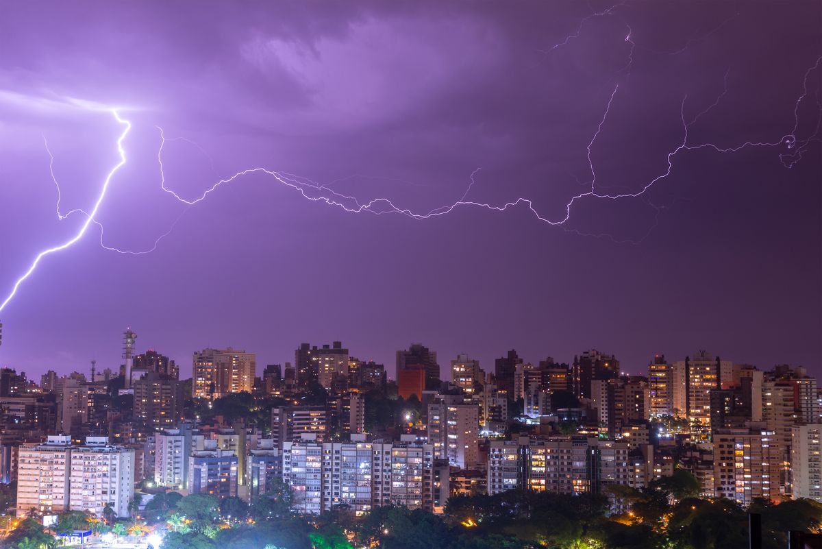 400-mile-long lightning bolt over Brazil is biggest in recorded history |  Live Science