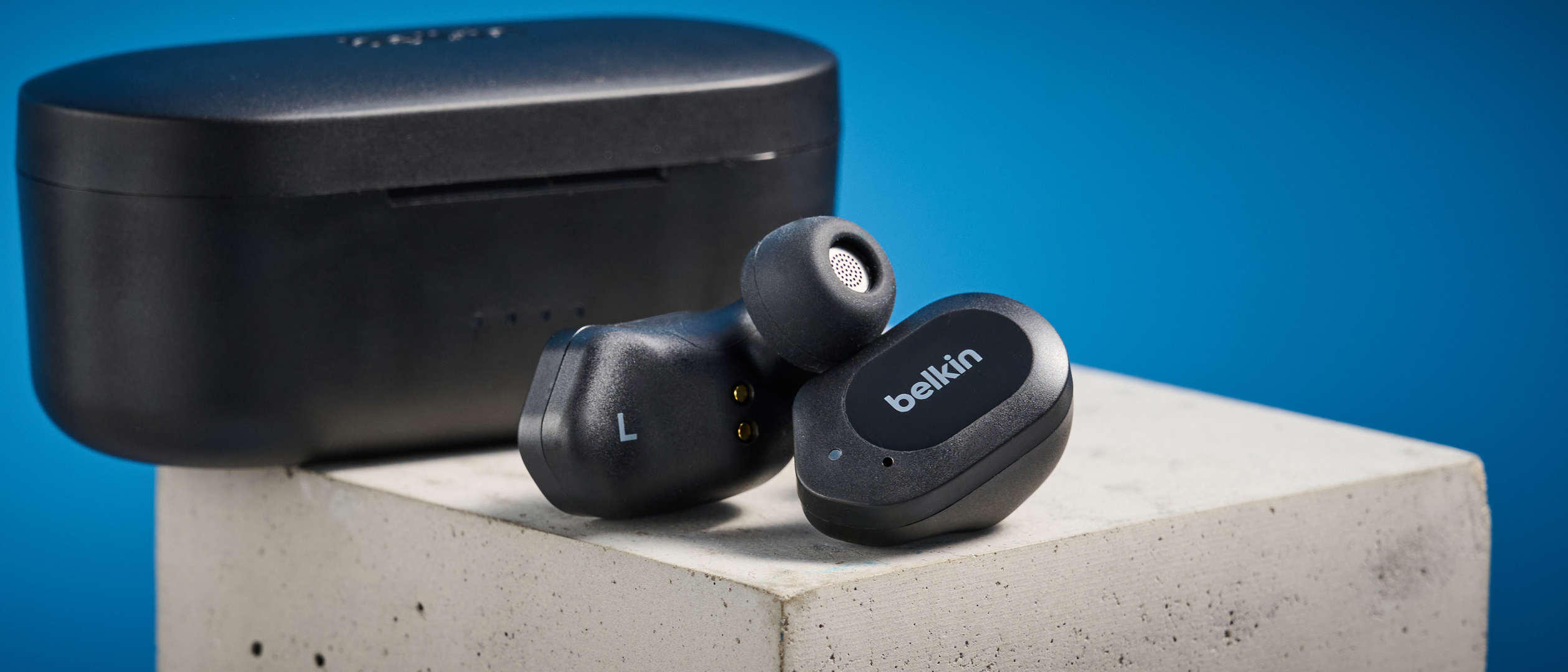 Black Belkin SoundForm Play cheap wireless earbuds
