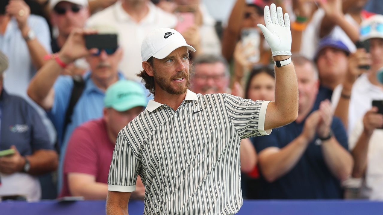 Tommy Fleetwood acknowledges fans 