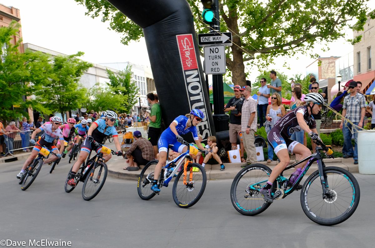 Amy Biesel (Team Ridebiker) leading the race. Katie Compton never let herself be far from the front.