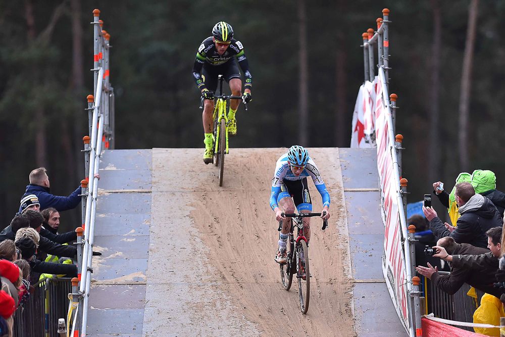 Pauwels goes over the flyover followed by Nys