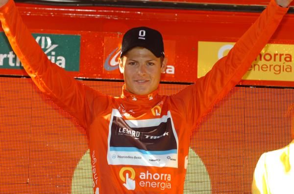 Jakob Fuglsang (Leopard Trek) in red
