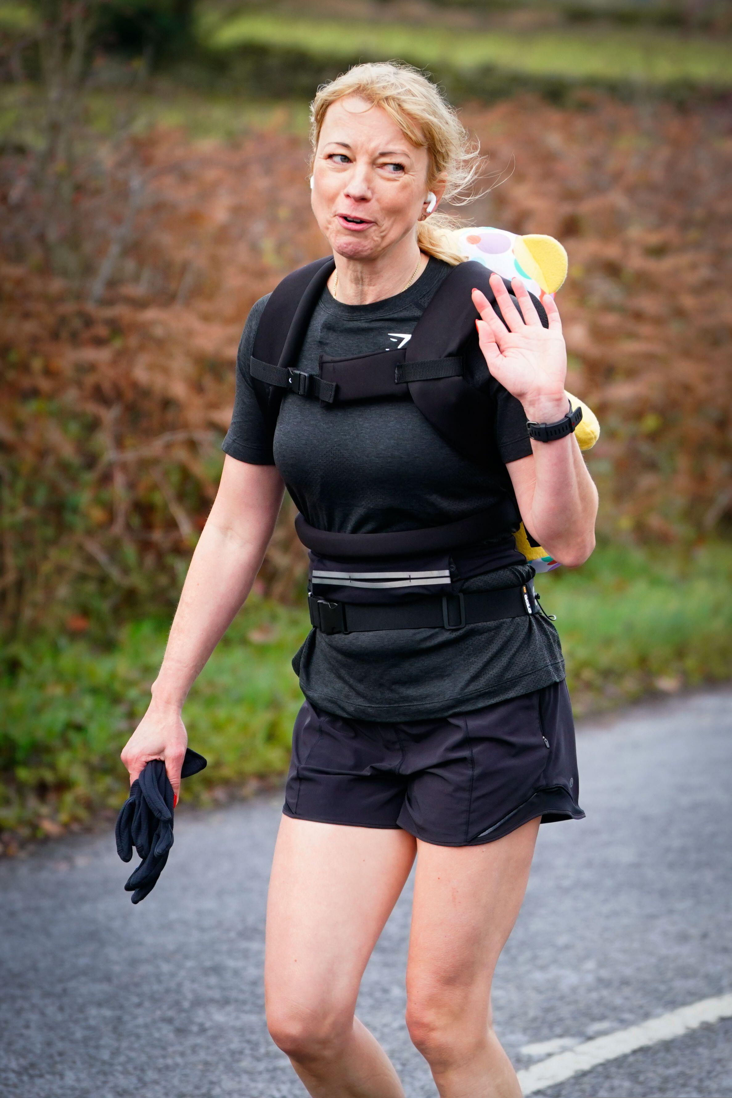 Hamsterley, England, 12th Nov. 2025. BBC Radio 2&#039;s Sara Cox runs through Hamsterley, County Durham, during Day 3 of her Great Northern Marathon Challenge in aid of Children in Need, raising funds for children&amp;rsquo;s charities. (Photo by Lewis Langstaff-Wood/Alamy Images) - Image ID: 3D4W2K1 (RM)