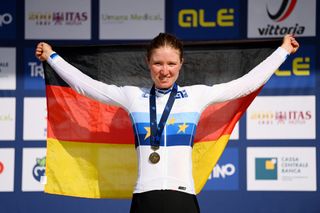 Junior Women Road Race - European Championships: Linda Riedmann wins junior women's road race title