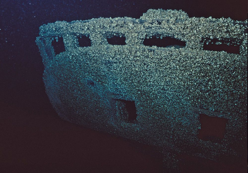 unknown shipwreck in lake michigan