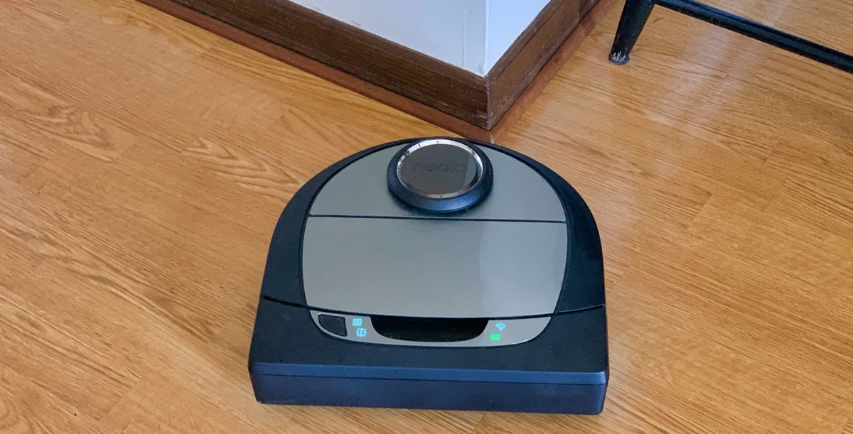 Neato Robotics Botvac D7 robot vacuum cleaner