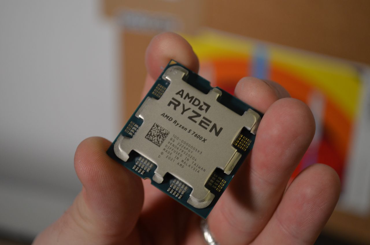 AMD Ryzen 5 7600X processor