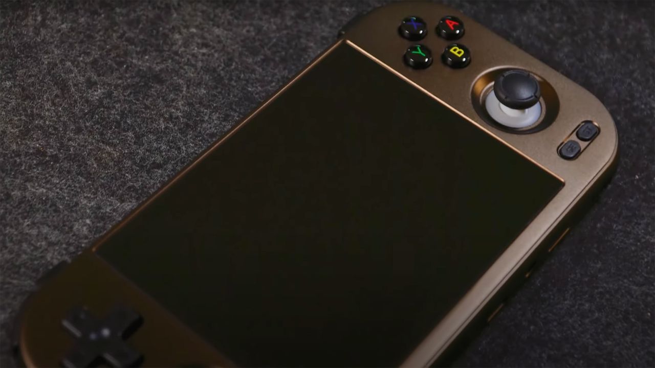 Anbernic RG477M bronze shell - angled