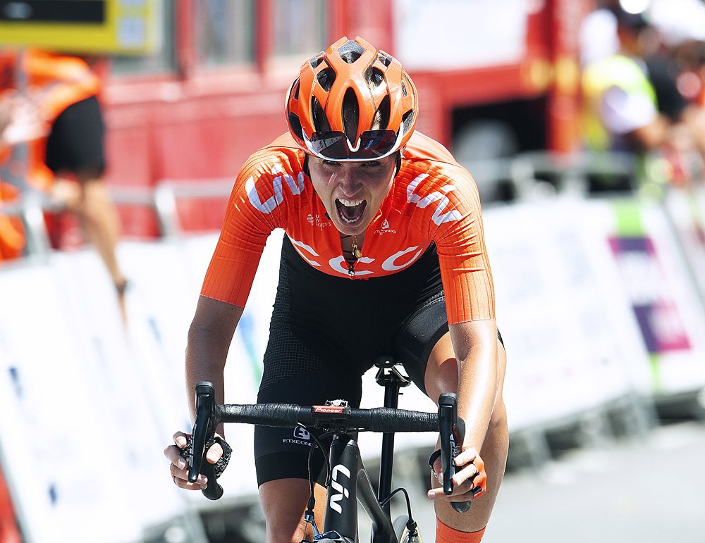 Pauliena Rooijakkers (CCC-Liv) third at the new Donostia San Sebastian Klasikoa