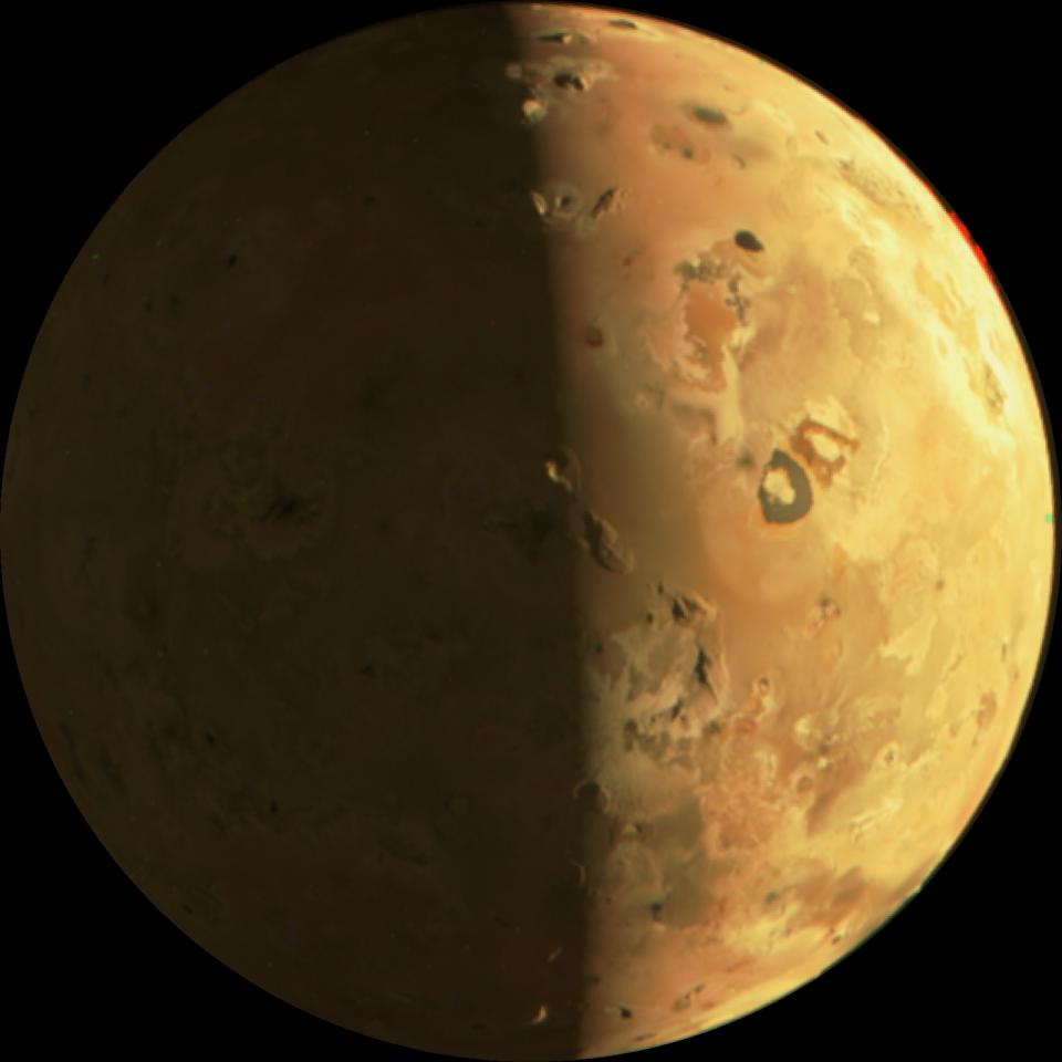 Jupiters Volcanic Moon Io Looks Outstanding In These Close Flyby